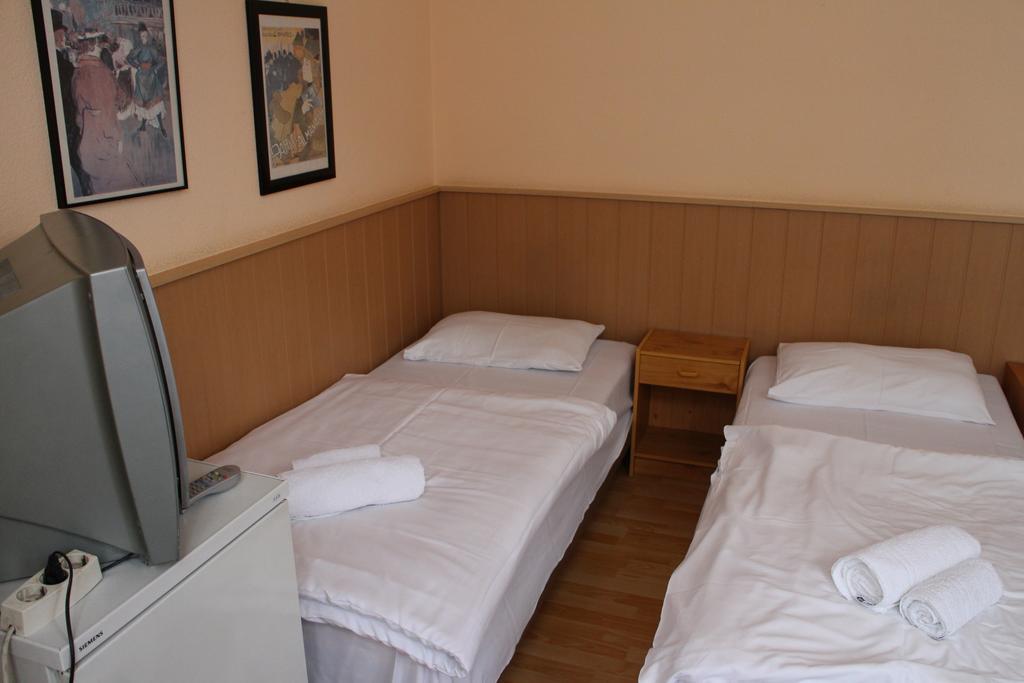 Hotel Peck Viena Quarto foto