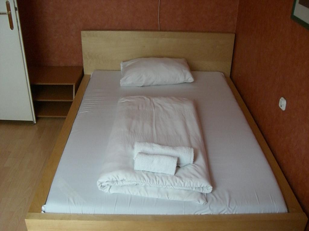 Hotel Peck Viena Quarto foto